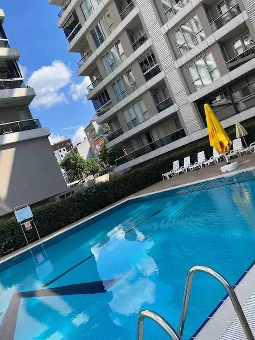 Cosy House Pool-Gym-Wifi-Air Conditioner-Car Park Estambul