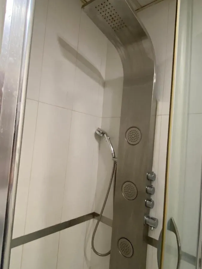 Apartamento Cosy House Pool-Gym-Wifi-Air Conditioner-Car Park Estambul